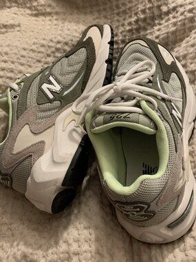 New Balance 725v1 "Olivine Dark Moss" Running Sneakers - US Men's 5 Women's 6.5